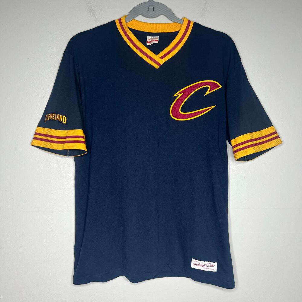 Mitchell & Ness Cleveland Cavaliers Overtime Win NBA‎ VTG V-Neck T-Shirt Men's S